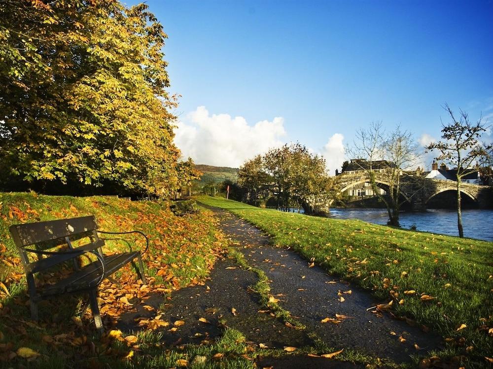 The Eagles Hotel Llanrwst Exterior photo