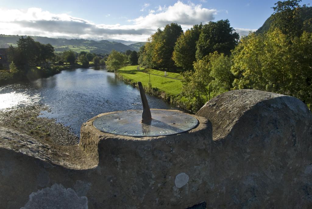 The Eagles Hotel Llanrwst Exterior photo