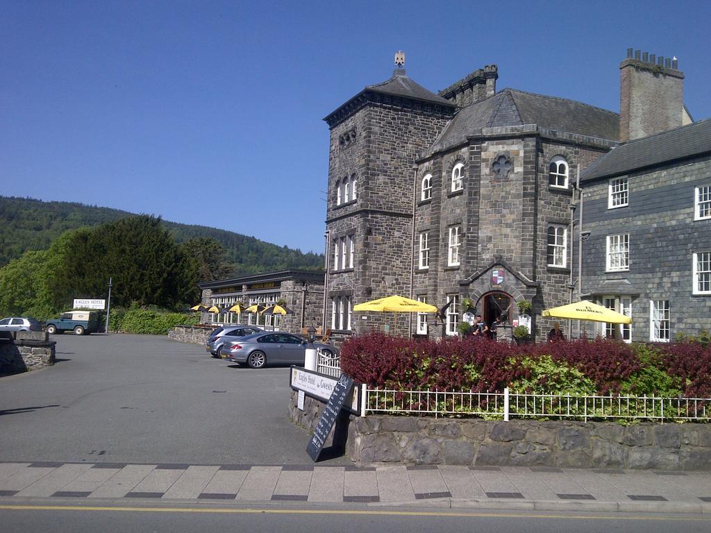 The Eagles Hotel Llanrwst Exterior photo